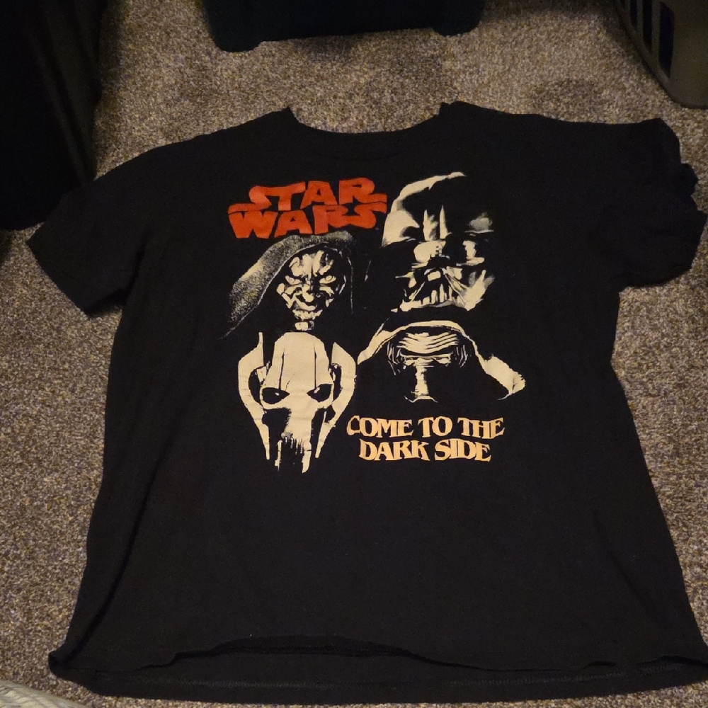 Star Wars Black and Red Graphic Tee